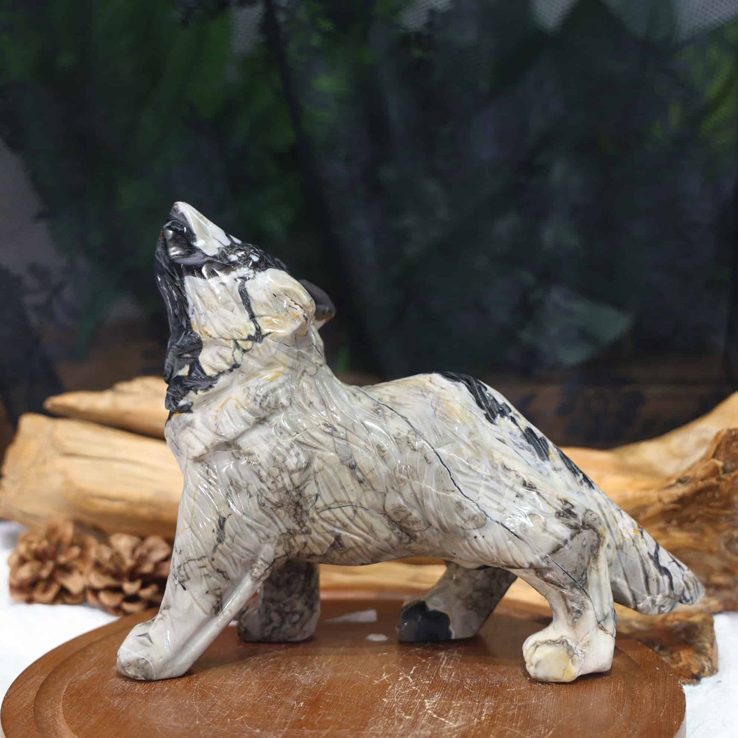 Volcano Agate Wolf
