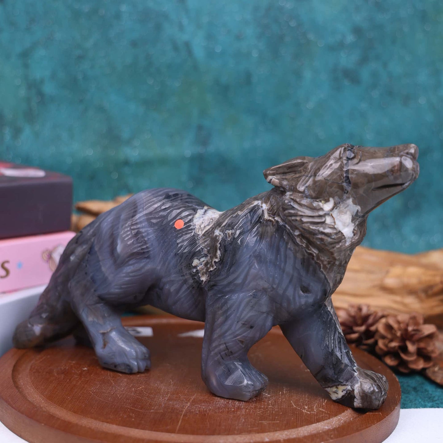 Volcanic Agate Wolf