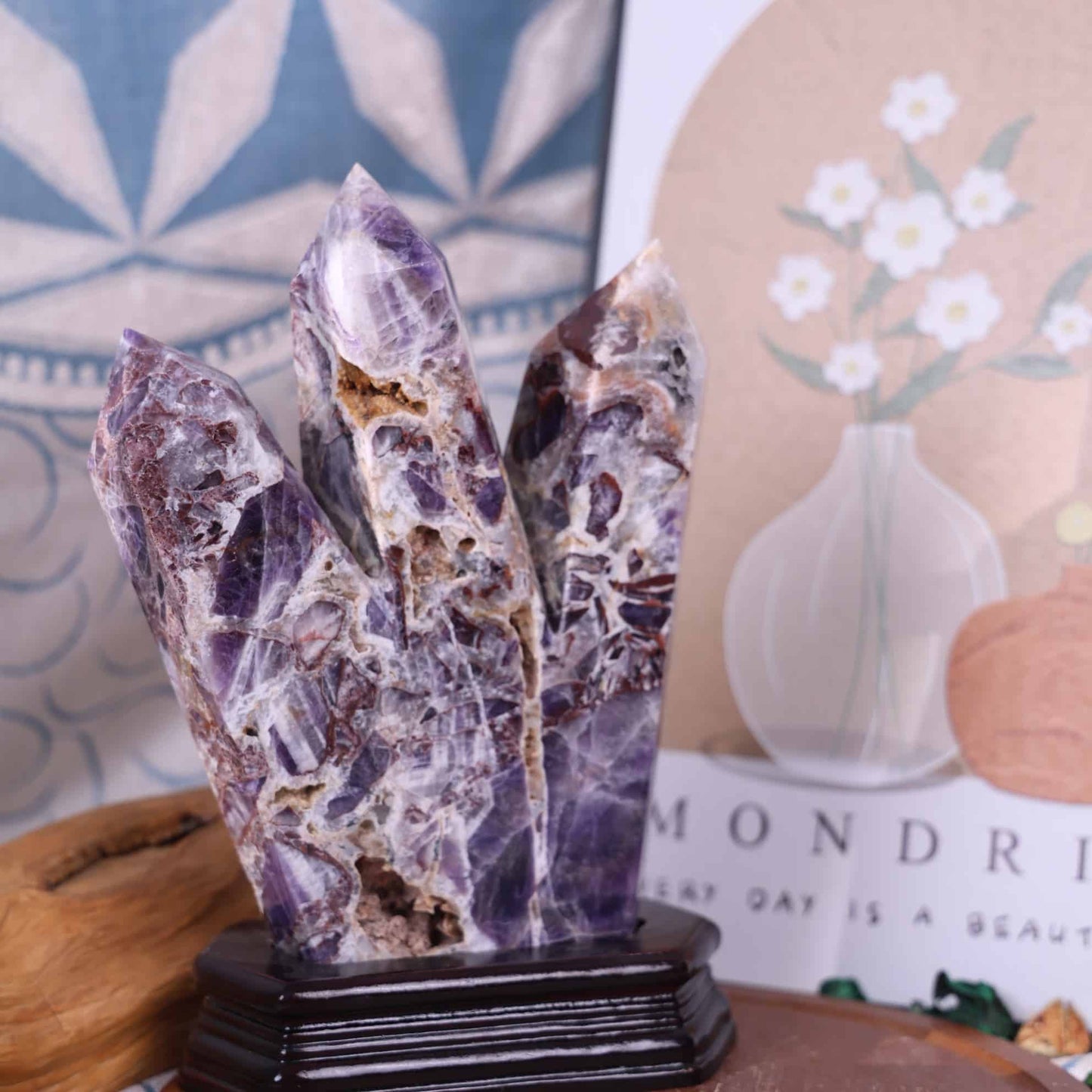 Dream Amethyst Three-point Tower