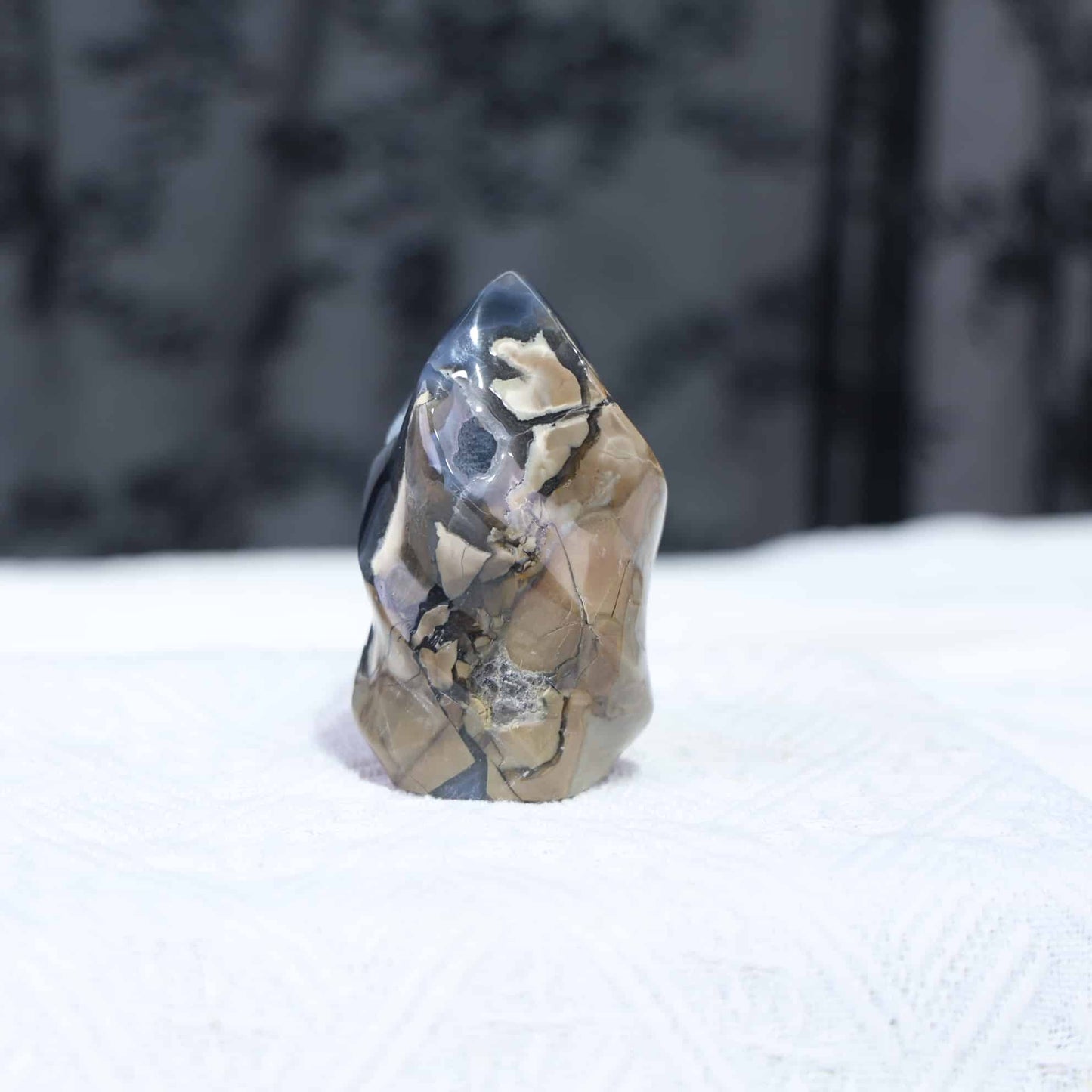 Volcano Agate Flame Carving