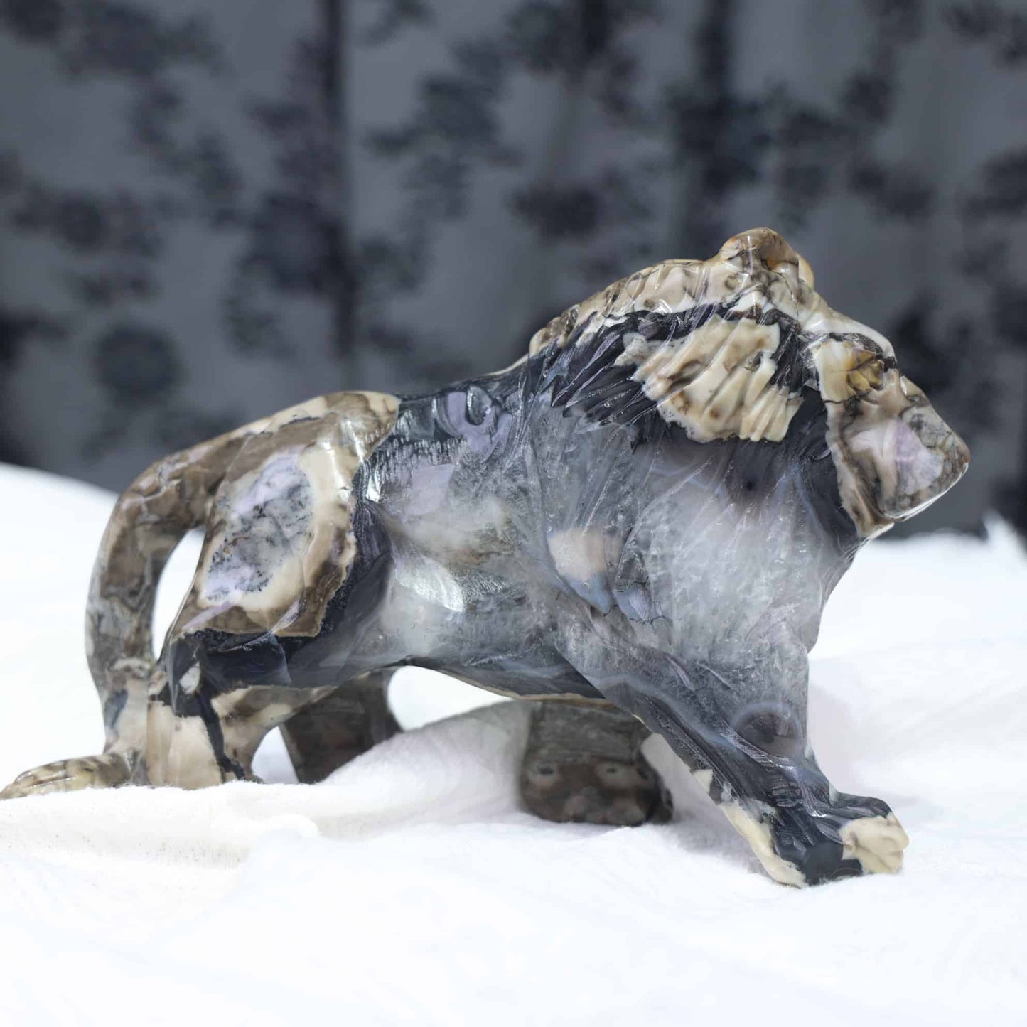 Volcano Agate Lion Carving