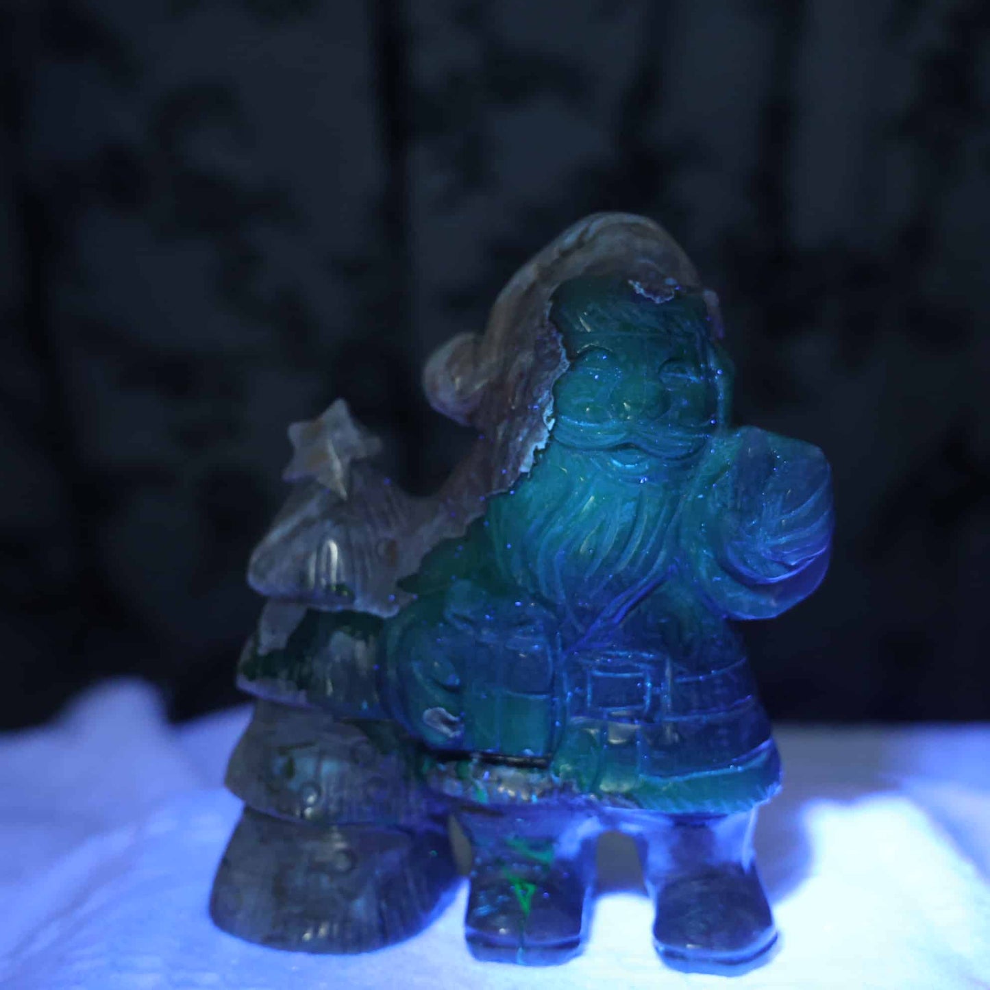 Volcano Agate Santa Carving #86