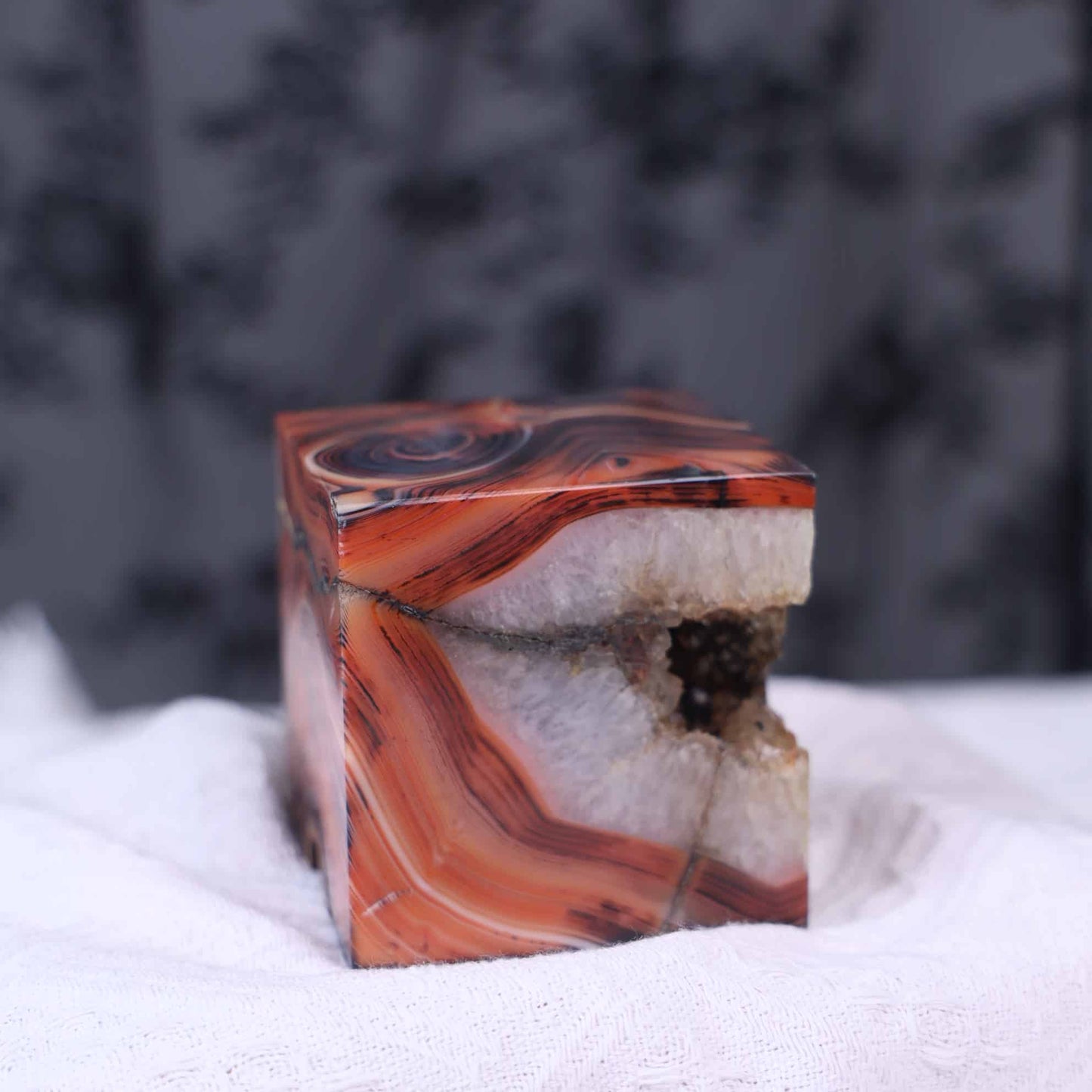 Sardonyx Cube