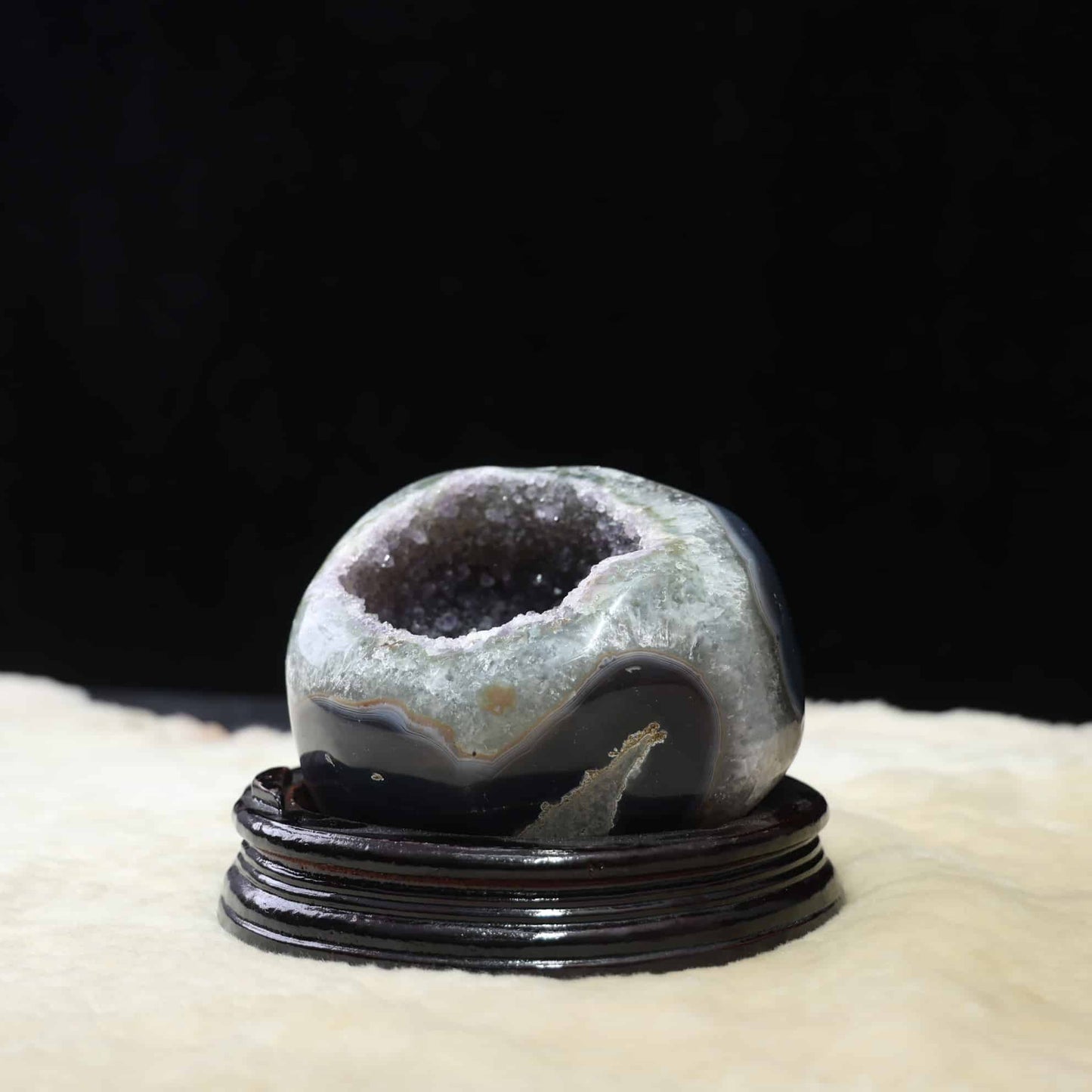 Amethyst Money Pocket