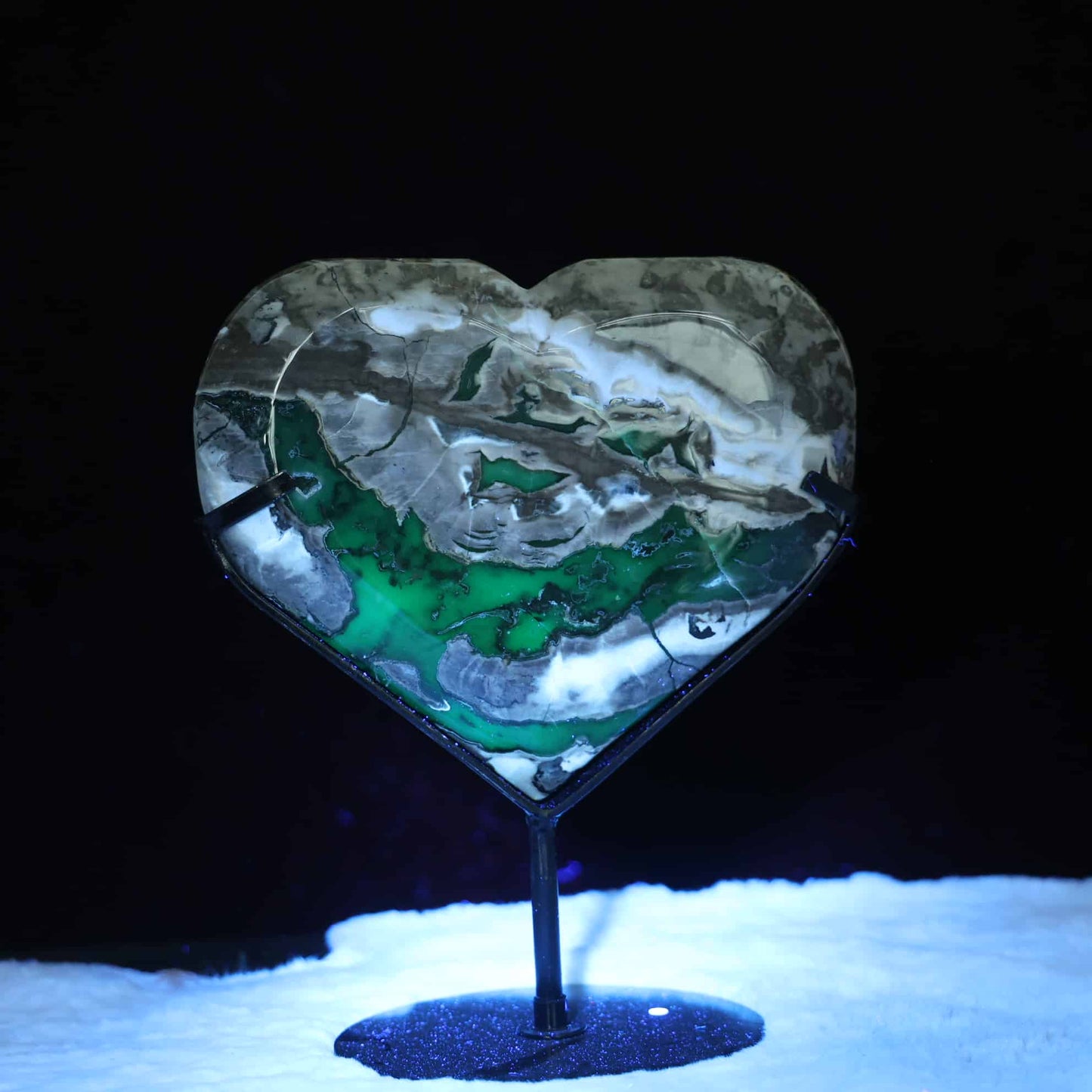Volcano Agate Heart #74
