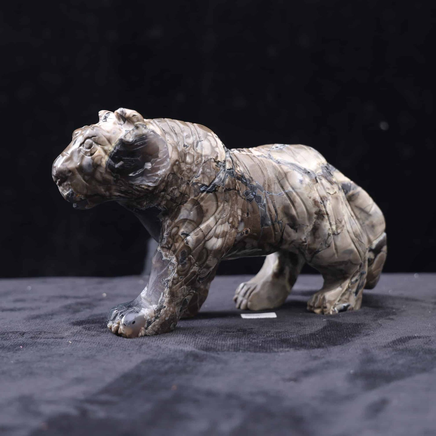 Volcano Agate Tiger Carving