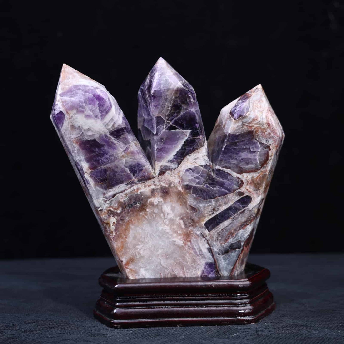 Dream Amethyst Three-point Tower